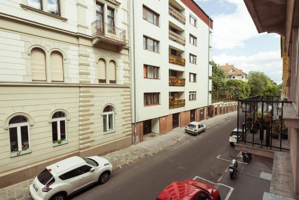 Trendy Central Apartment At Castle Budapesta Exterior foto